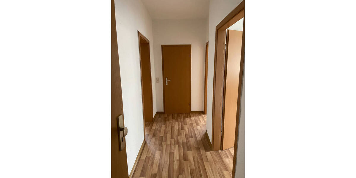 Etagenwohnung Halle Damaschkestraße - 2 Zimmer, 50 m&sup2;, 390&euro; | Angebot:26257235