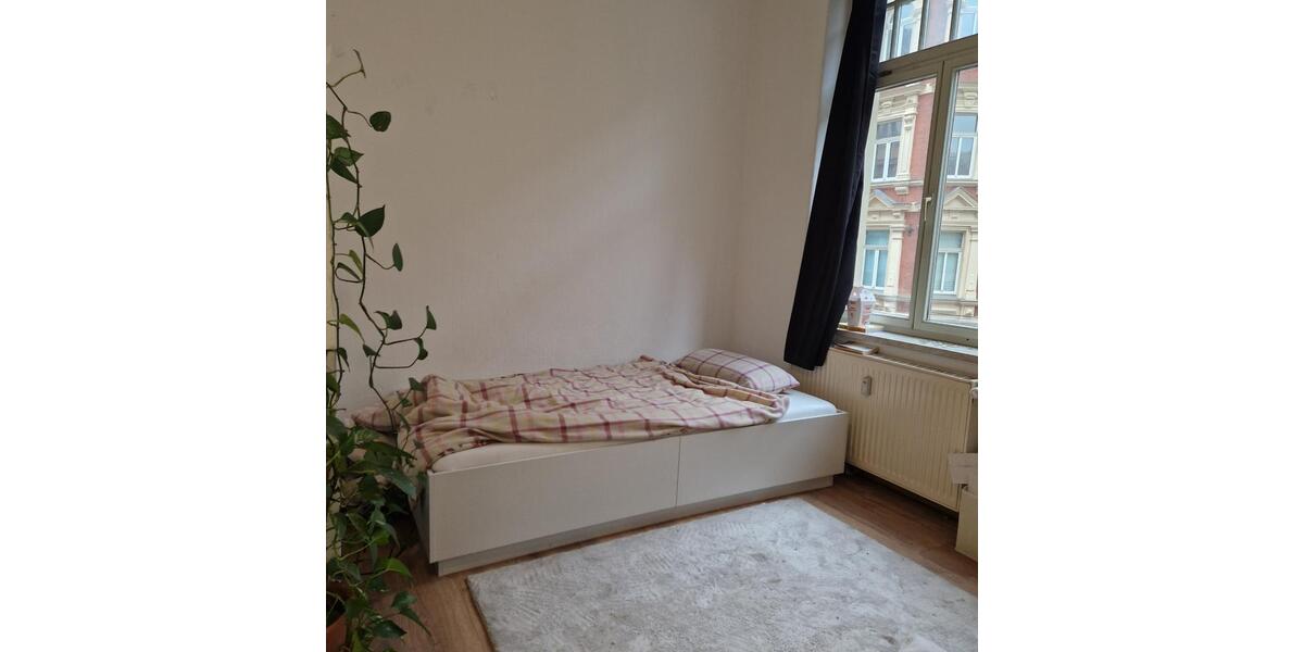 Etagenwohnung Halle (Saale) - 1 Zimmer, 31 m&sup2;, 245&euro; | Angebot:25639781