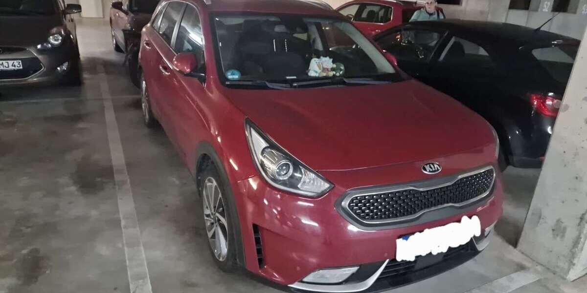 Kia Niro 105.000 km 14.300 &euro; Zwintschöna (Kabelsketal) 06184