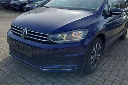 VW Touran 77.100 km 21.450 &euro; Köthen 06366
