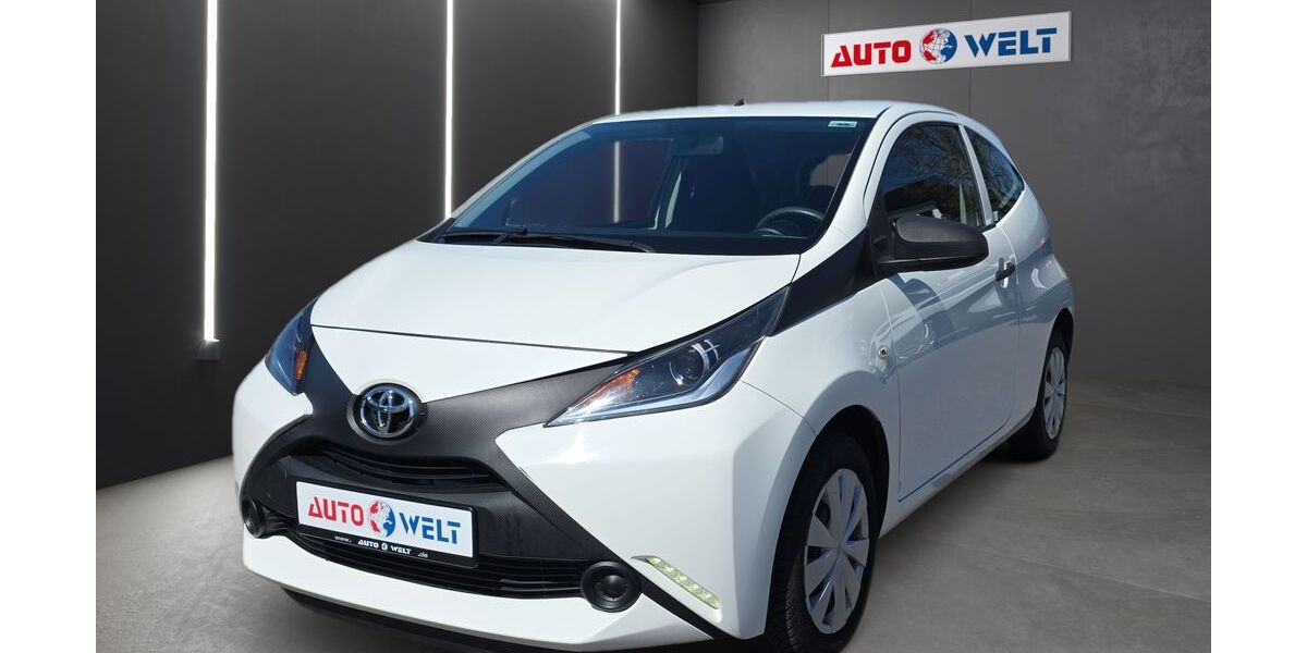 Toyota Aygo (X) 77.525 km 6.990 &euro; Sandersdorf Brehna 06796