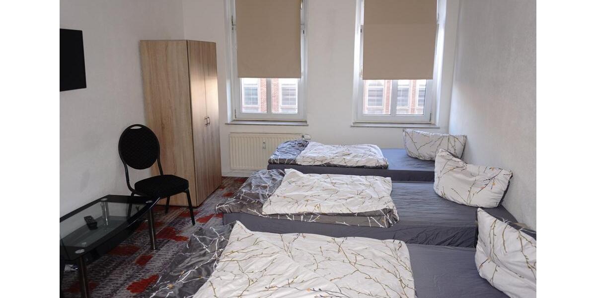 Etagenwohnung Halle (Saale) Büschdorf - 4 Zimmer, 100 m&sup2;, 700&euro; | Angebot:26587421