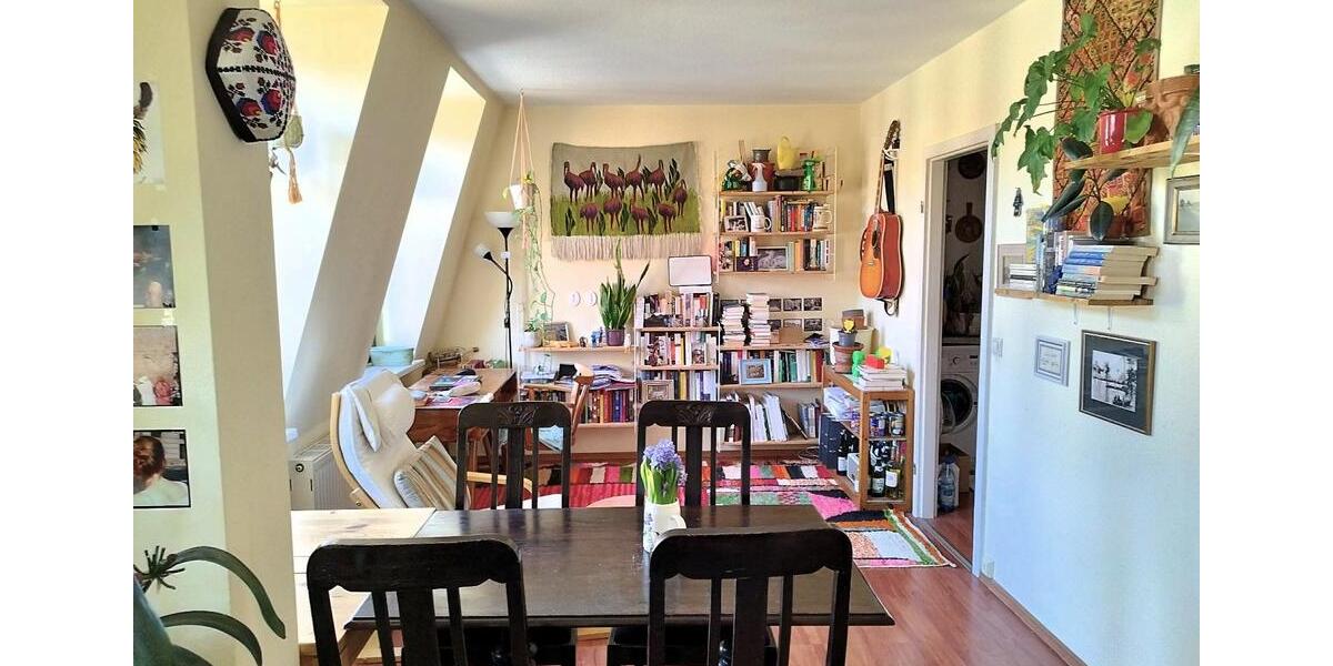 Dachgeschoßwohnung Halle (Saale) Damaschkestraße - 2 Zimmer, 37 m&sup2;, 300&euro; | Angebot:27627893