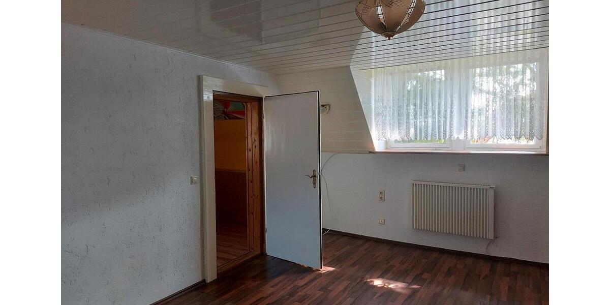 Einfamilienhaus Delitzsch - 10 Zimmer, 200 m&sup2;, 165.000&euro; | Angebot:26262586