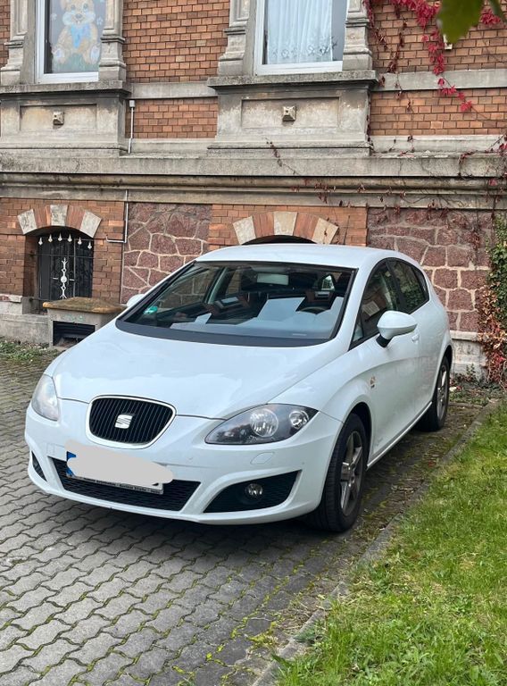 Seat Leon 210.000 km 2.500 € Landsberg 06188