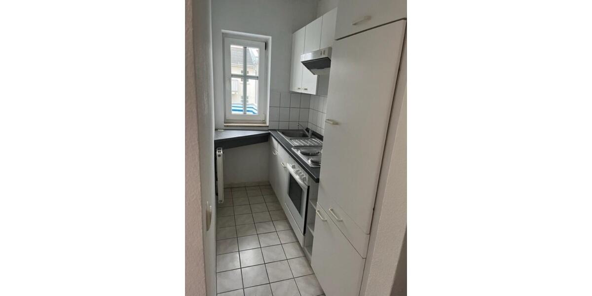 Dachgeschoßwohnung Halle (Saale) - 1 Zimmer, 37 m&sup2;, 315&euro; | Angebot:25307704