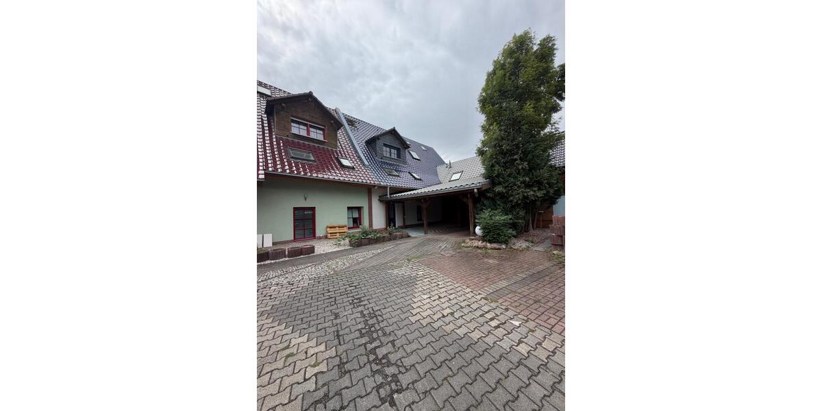 Reihenhaus Schkeuditz - 5 Zimmer, 130 m&sup2;, 1.250&euro; | Angebot:27624024