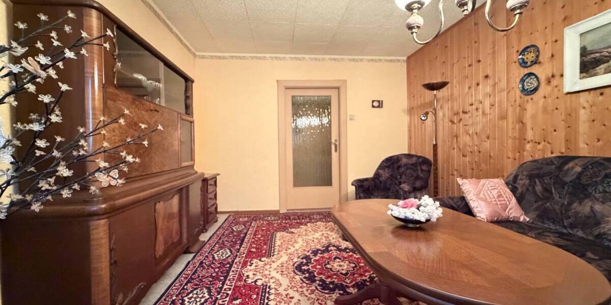 Doppelhaushälfte Bitterfeld-Wolfen Greppin - 4 Zimmer, 107 m&sup2;, 125.000&euro; | Angebot:26751001