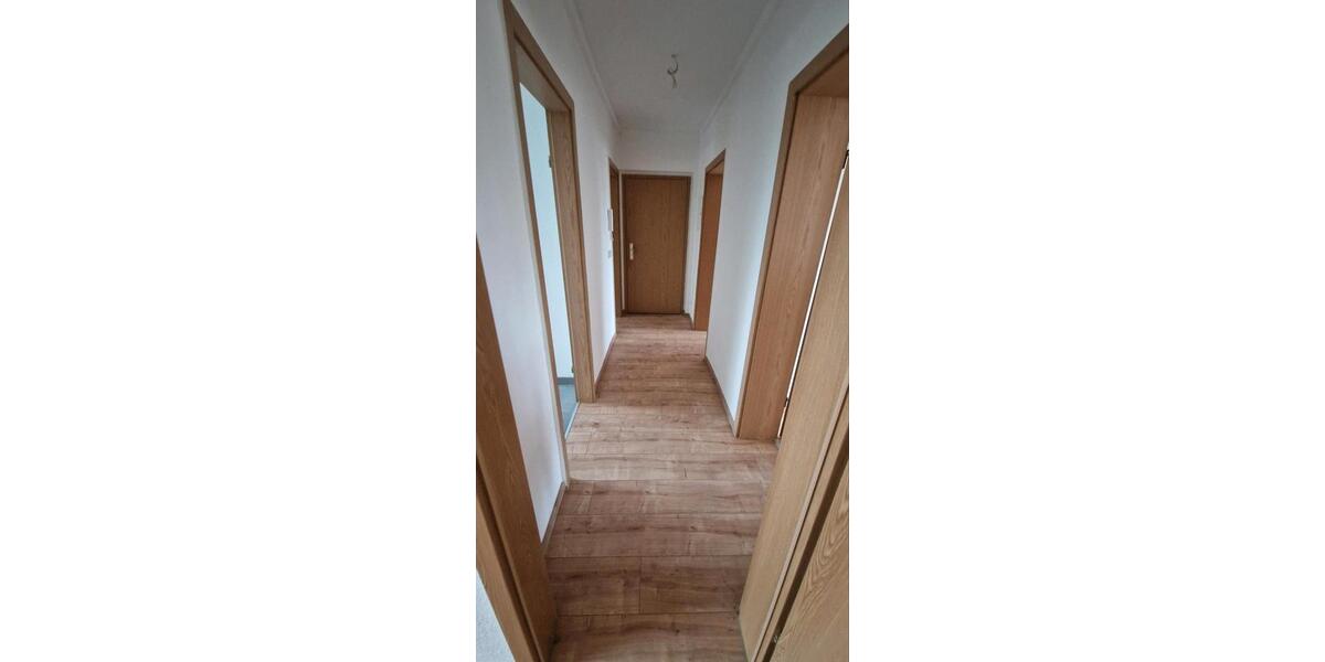 Etagenwohnung Schkeuditz - 3 Zimmer, 60 m&sup2;, 600&euro; | Angebot:24740210