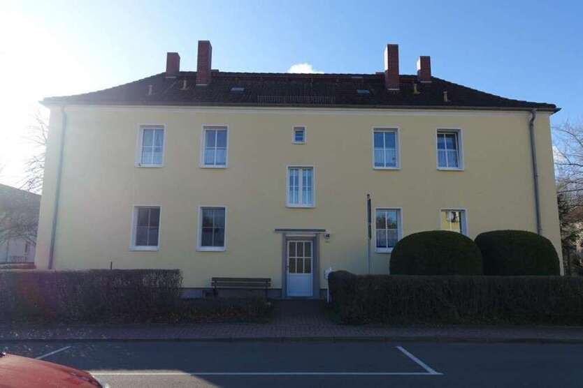 Wohnung zum Mieten in Braunsbedra 408 € 62.72 m²