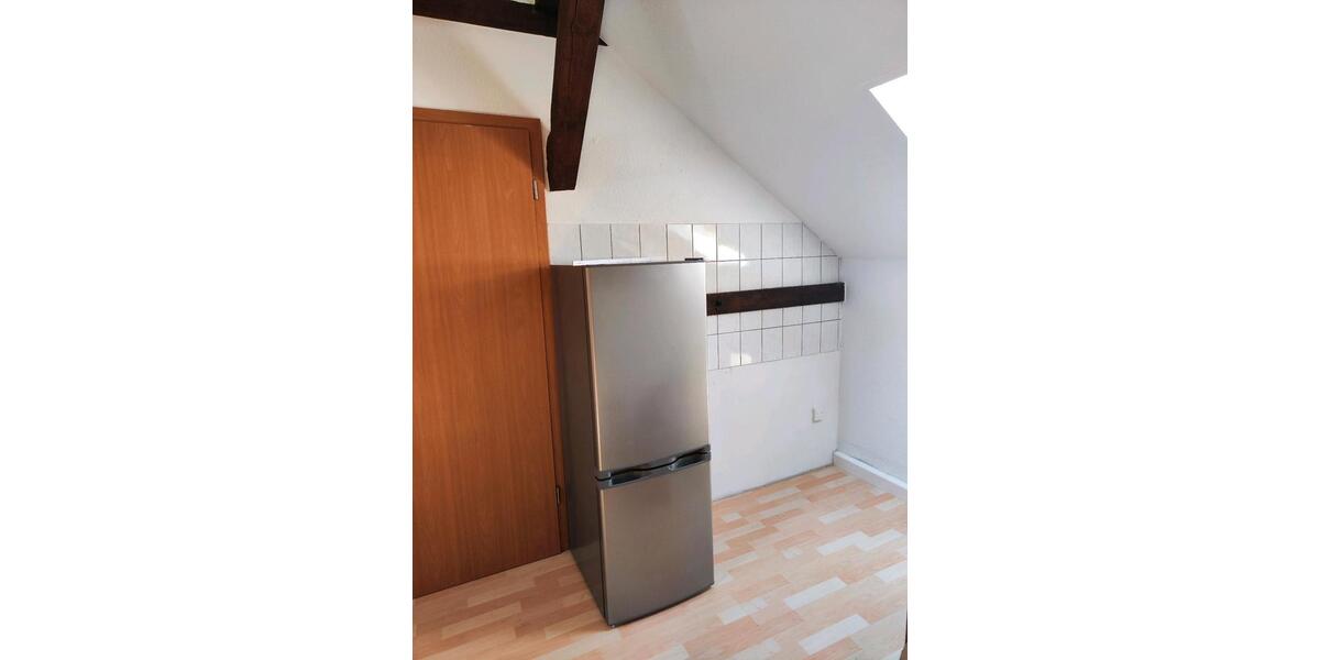 Dachgeschoßwohnung Halle (Saale) Büschdorf - 2.5 Zimmer, 47 m&sup2;, 380&euro; | Angebot:25829205