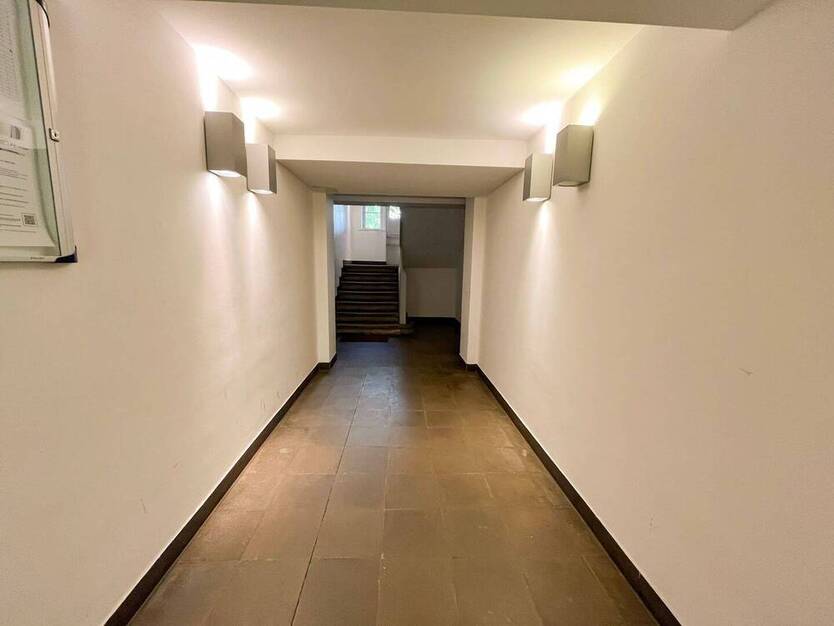 Neu sanierte 3-Raum-Wohnung mit Balkon in ruhiger Seitenstraße