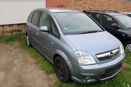 Opel Meriva 84.175 km 2.500 &euro; Holleben bei Halle 06179