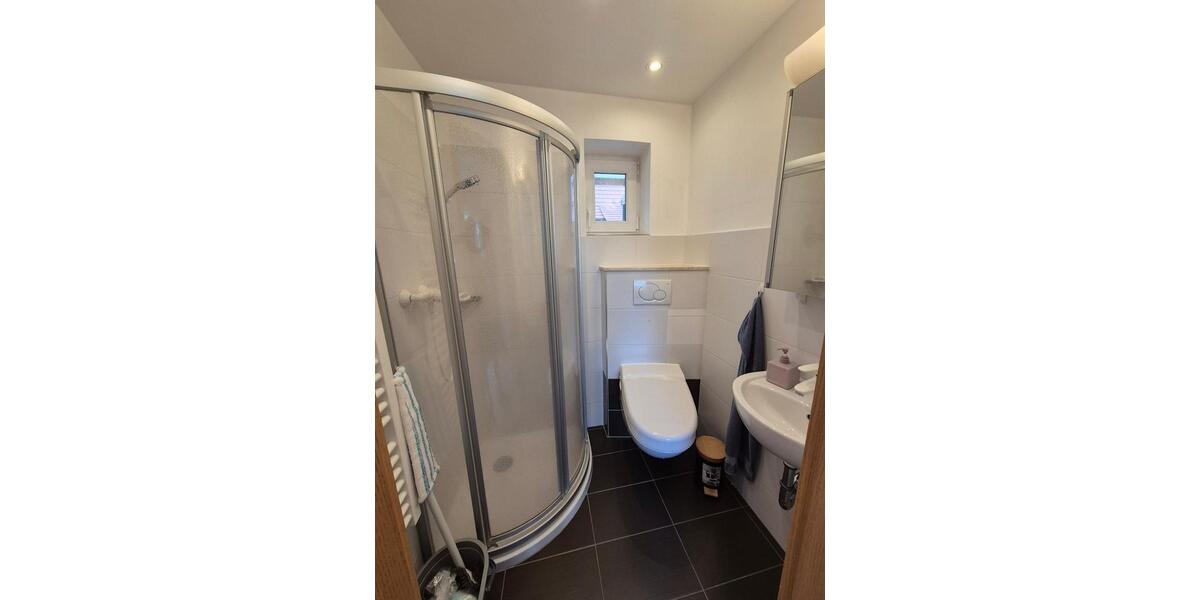 Einfamilienhaus Bad Dürrenberg - 8 Zimmer, 217 m&sup2;, 389.000&euro; | Angebot:25054296