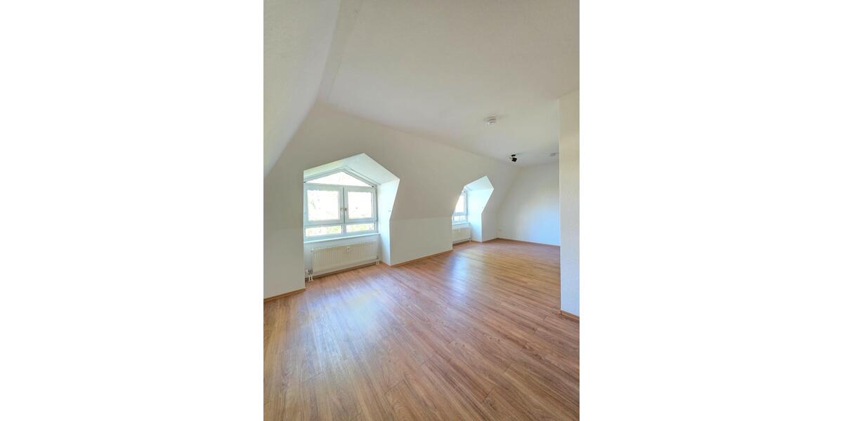 Dachgeschoßwohnung Markranstädt - 1 Zimmer, 33 m&sup2;, 69.000&euro; | Angebot:27445306