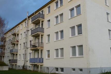 Wohnung Südliches Anhalt - 4 Zimmer, 75 m&sup2;, 318&euro; | Angebot:24750009