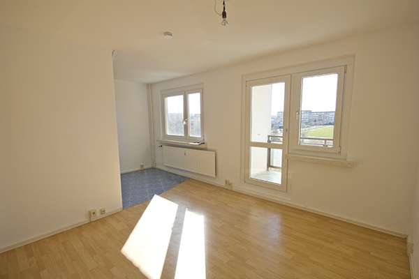 Wohnung zum Mieten in Halle (Saale) 280 € 31.15 m²