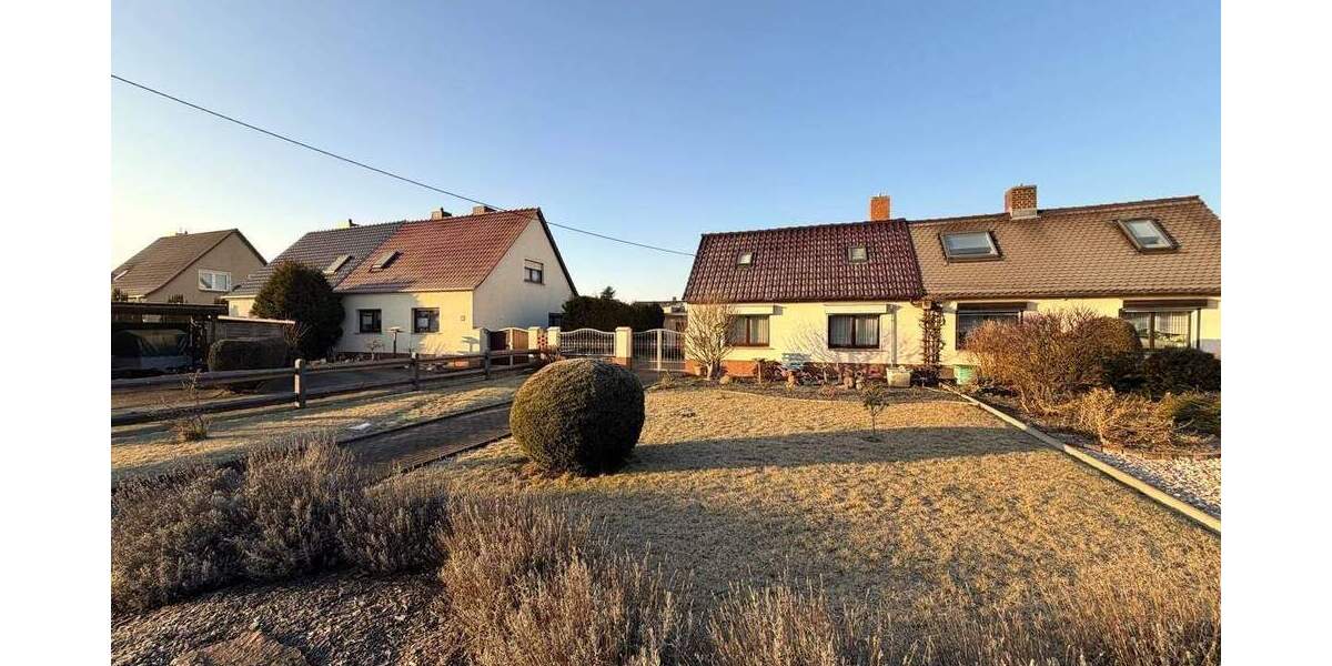 Doppelhaushälfte Sandersdorf-Brehna Sandersdorf - 6 Zimmer, 118 m&sup2;, 150.000&euro; | Angebot:24760765