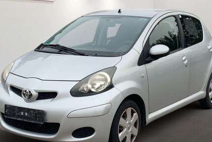 Toyota Aygo 87.828 km 2.699 € Sandersdorf-Brehna 06796