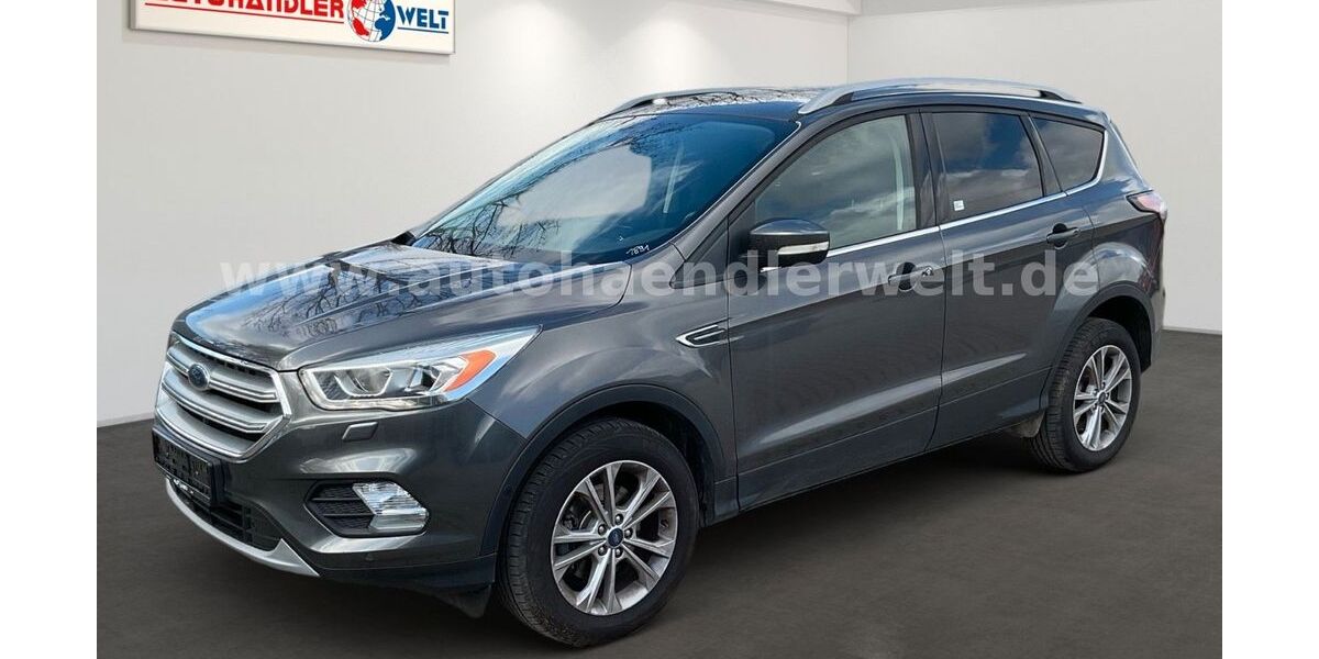 Ford Kuga 87.426 km 9.499 &euro; Brehna 06796