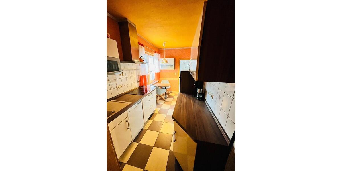 Reihenhaus Eisleben (Lutherstadt) - 7 Zimmer, 132 m&sup2;, 39.000&euro; | Angebot:26090161