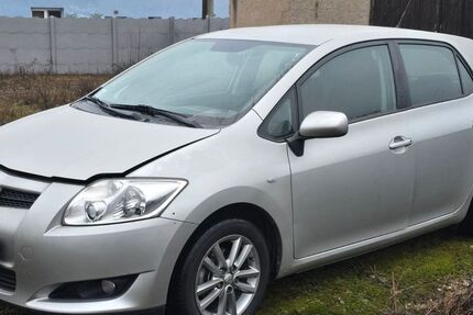 Toyota Auris 146.595 km 4.700 &euro; Könnern 06420