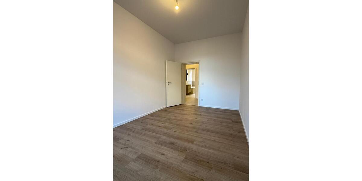 Etagenwohnung Halle (Saale) Damaschkestraße - 3 Zimmer, 72 m&sup2;, 720&euro; | Angebot:26672030