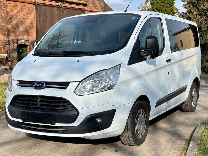 Ford Tourneo Custom 221.000 km 9.490 € Schkopau / OT Wallendorf 06258
