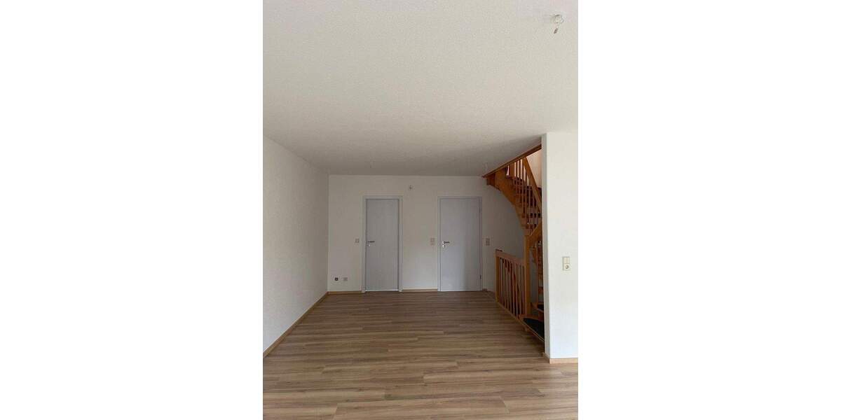 Reihenmittelhaus Merseburg - 4 Zimmer, 121 m&sup2;, 278.000&euro; | Angebot:25879472