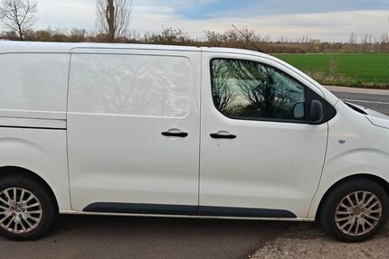 Opel Vivaro 57.000 km 14.000 &euro; Bad Lauchstädt 06246