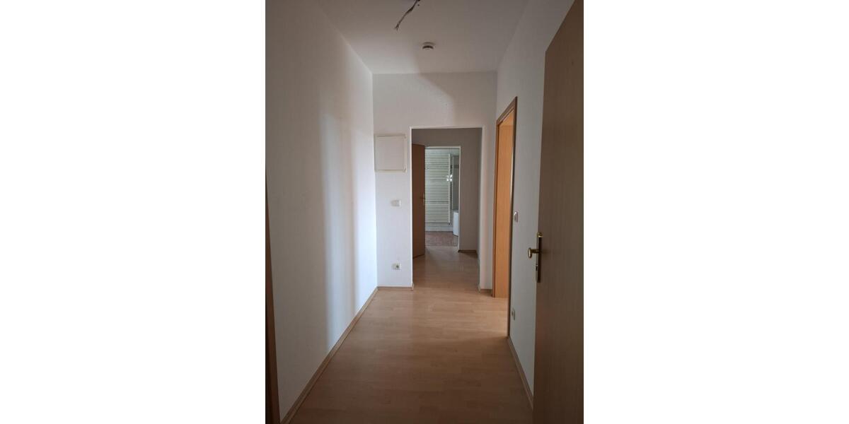 Etagenwohnung Bad Lauchstädt - 2.5 Zimmer, 64 m&sup2;, 416&euro; | Angebot:25874922