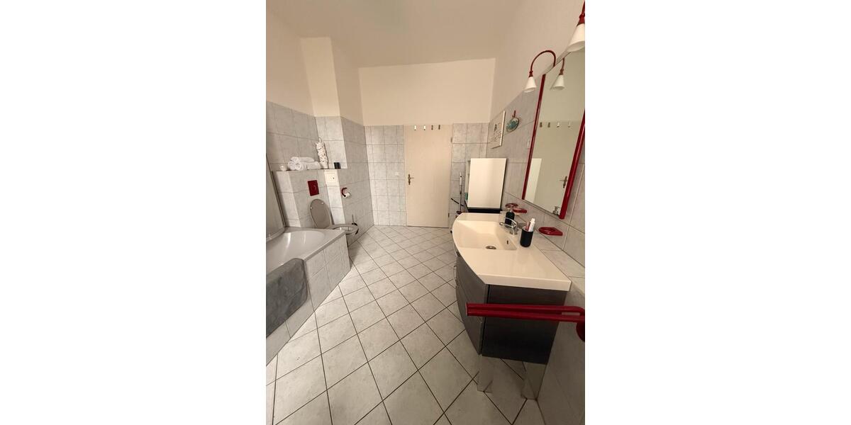Etagenwohnung Halle (Saale) Am Wasserturm/Thaerviertel - 4 Zimmer, 110 m&sup2;, 305.000&euro; | Angebot:23553891