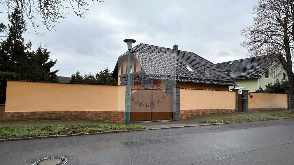 Einfamilienhaus Bad Lauchstädt Schafstädt - 7 Zimmer, 190 m&sup2;, 549.000&euro; | Angebot:25836748