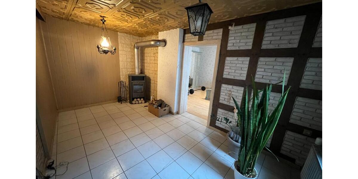 Einfamilienhaus Eisleben (Lutherstadt) - 4.5 Zimmer, 95 m&sup2;, 54.000&euro; | Angebot:24291947