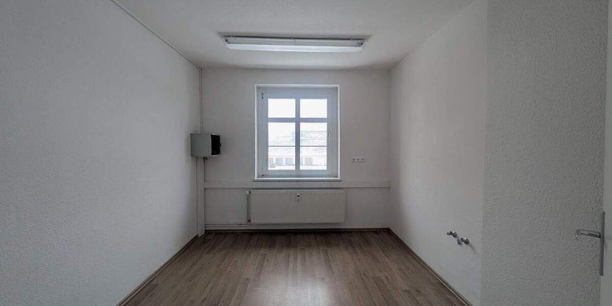 Gewerbeobjekt Bitterfeld-Wolfen Bitterfeld - 4 Zimmer, 630&euro; | Angebot:24876050