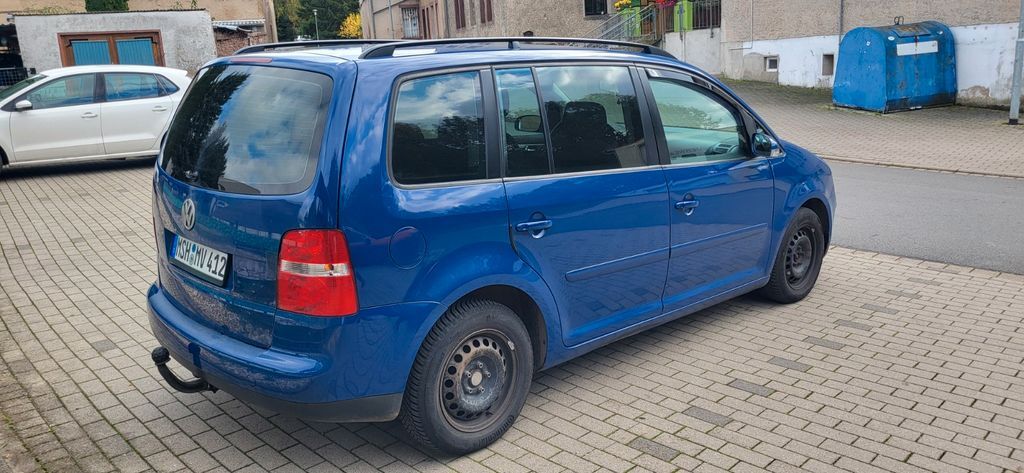 VW Touran 291.000 km 2.350 € Lutherstadt Eisleben 06295