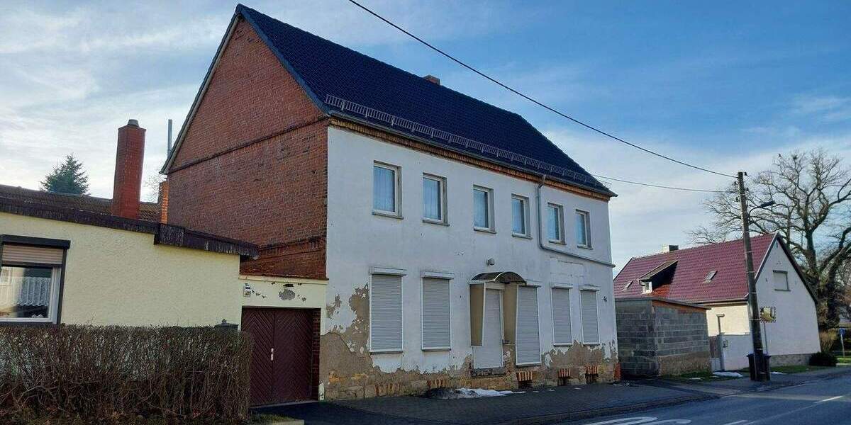 Einfamilienhaus Bad Lauchstädt Delitz am Berge - 8 Zimmer, 179 m&sup2;, 85.000&euro; | Angebot:24904465