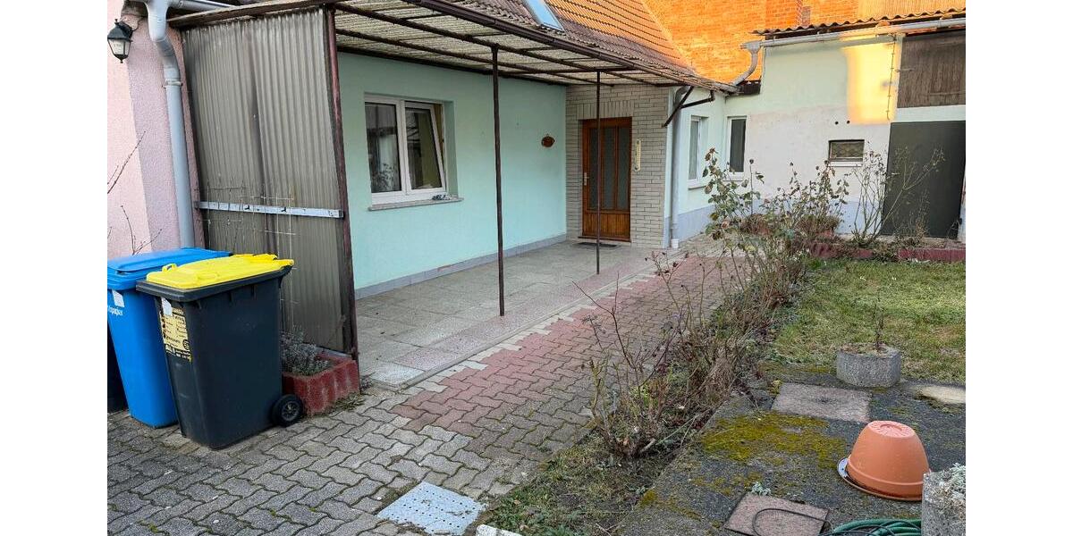 Einfamilienhaus Braunsbedra - 6 Zimmer, 110 m&sup2;, 90.000&euro; | Angebot:25753732