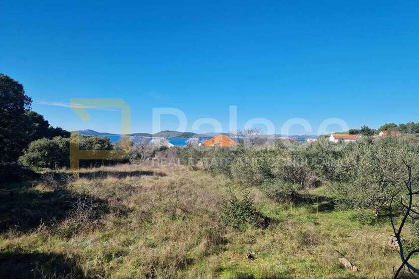 Grundstück zu verkaufen in Šibenik - Okolica 174.000 € 1738 m²
