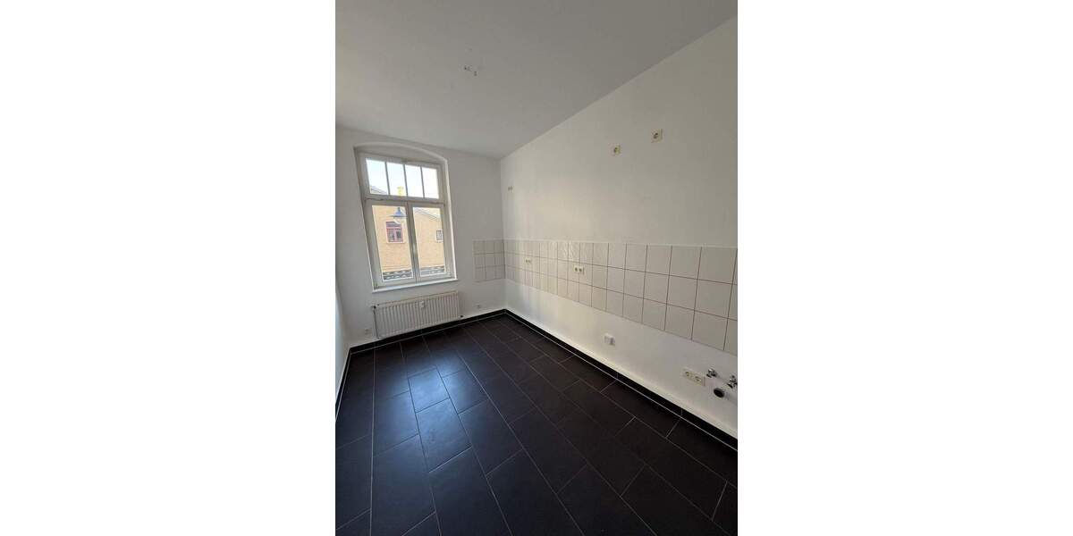 Etagenwohnung Halle (Saale) Innenstadt - 3 Zimmer, 90 m&sup2;, 774&euro; | Angebot:26274021
