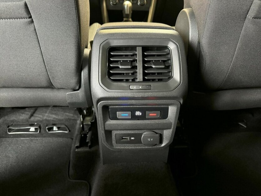 Tiguan 1.5 TSI DSG IQ /Navi/Shz/Spur/ACC/VZE/Ahk