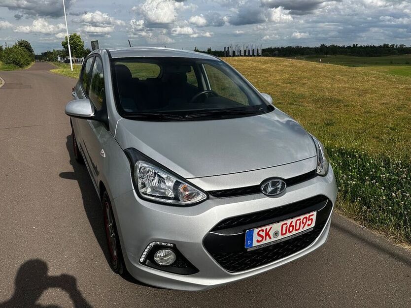 i10