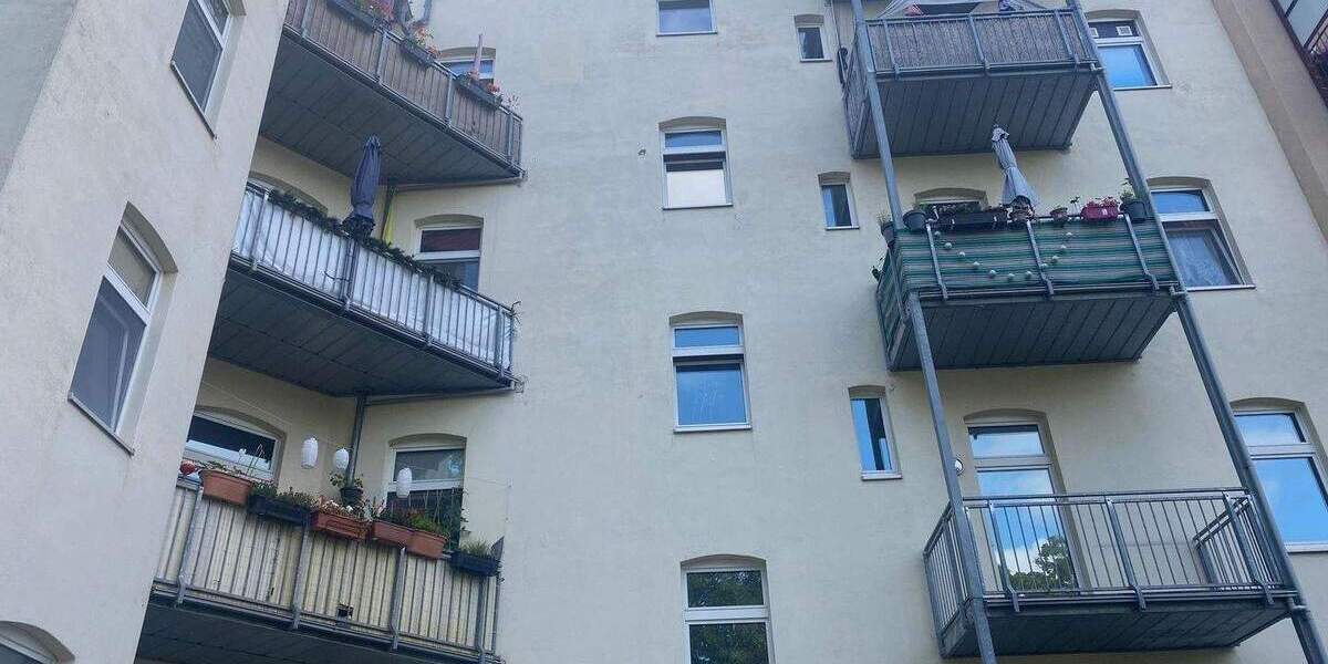 Zimmer Halle (Saale) Damaschkestraße - 3 Zimmer, 94 m&sup2;, 685&euro; | Angebot:26105672