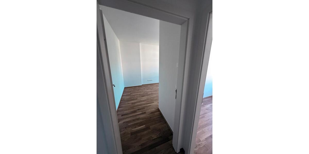 Etagenwohnung Halle (Saale) Büschdorf - 4 Zimmer, 91 m&sup2;, 1.038&euro; | Angebot:26606743