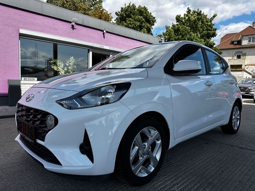 i10