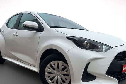 Toyota Yaris 14.103 km 17.880 € Halle Saale 06128