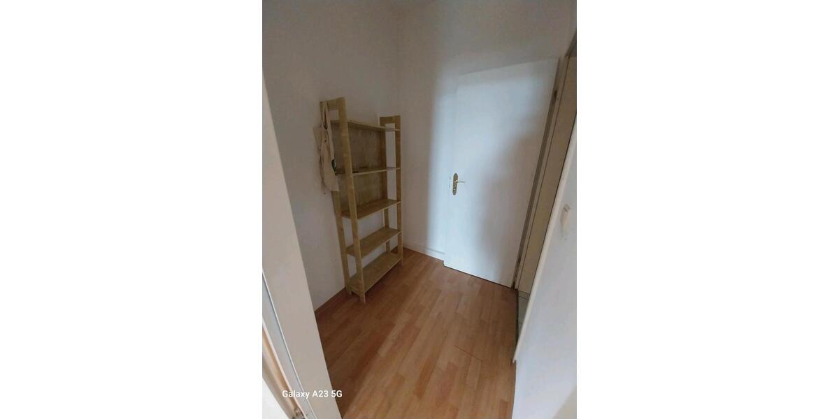 Dachgeschoßwohnung Halle (Saale) Dölau - 1 Zimmer, 65 m&sup2;, 650&euro; | Angebot:26441634