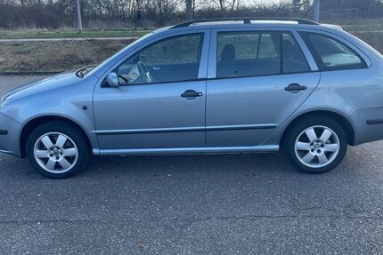 Skoda Fabia 248.000 km 1.600 &euro; Halle 06108