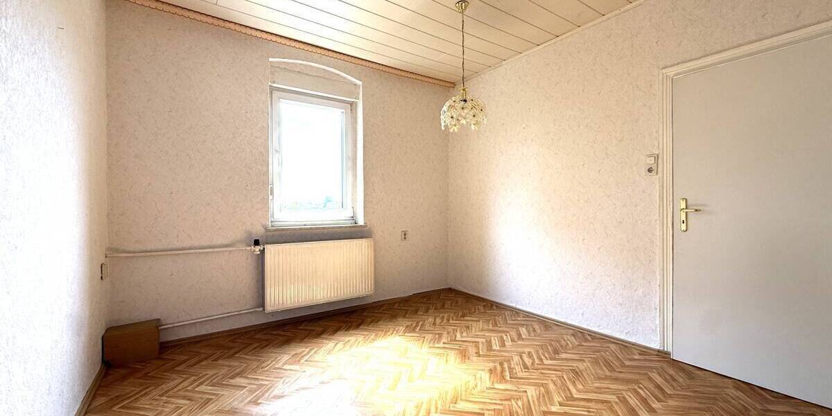 Einfamilienhaus Bitterfeld-Wolfen Reuden a d Fuhne - 6 Zimmer, 131 m&sup2;, 139.000&euro; | Angebot:26840761