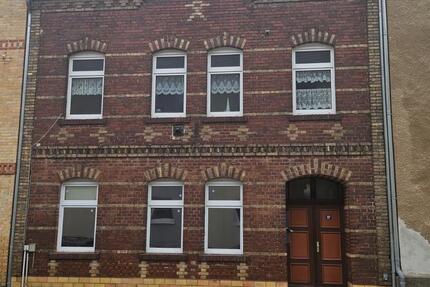 Haus Eisleben (Lutherstadt) - 6 Zimmer, 165 m&sup2;, 111.000&euro; | Angebot:24896064